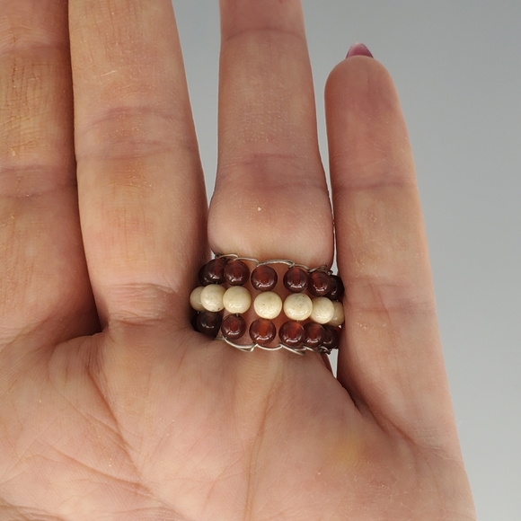 Amber and Ivory Beaded Ring - Picture 3 of 9